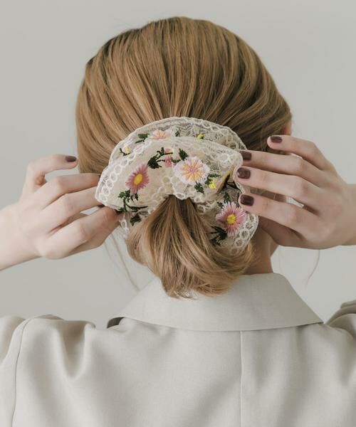 SMELLY / スメリー ヘアゴム・シュシュ | フラワーシシュウレースシュシュ | 詳細4