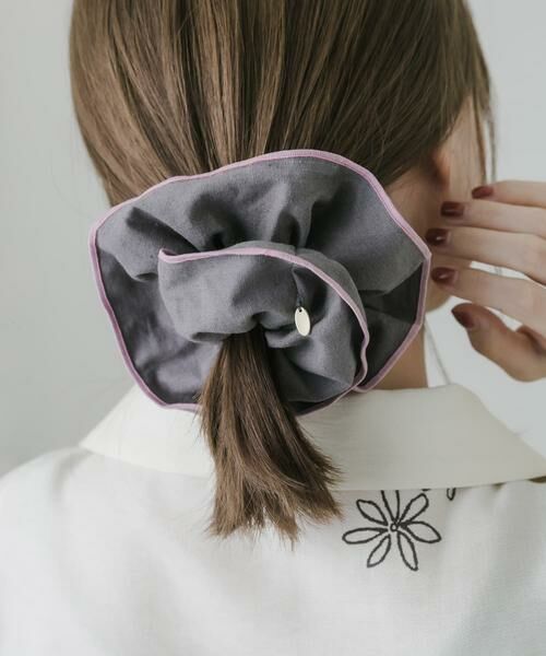 SMELLY / スメリー ヘアゴム・シュシュ | カラーパイピングボリュームシュシュ | 詳細11