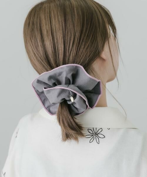 SMELLY / スメリー ヘアゴム・シュシュ | カラーパイピングボリュームシュシュ（グレー系その他）