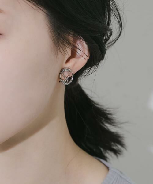 SMELLY / スメリー ピアス・イヤリング | ニュアンスラウンドカーブイヤリング | 詳細1