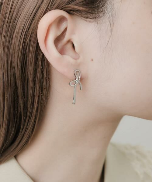 SMELLY / スメリー ピアス・イヤリング | アシンメトリーメタルリボンピアス | 詳細2