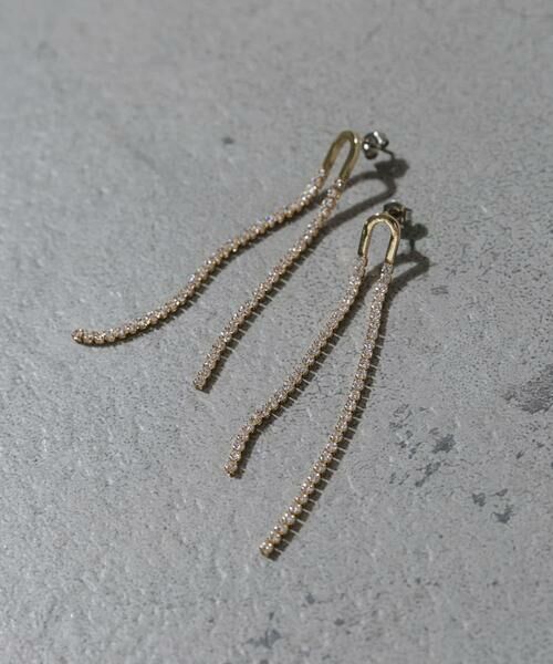 SMELLY / スメリー ピアス・イヤリング | ビジューロングチェーンピアス（ゴールド）