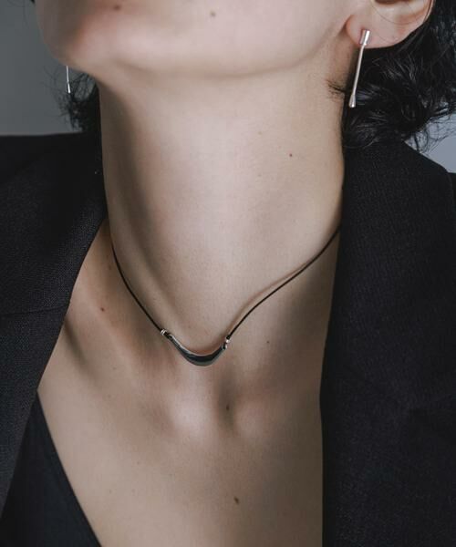 SMELLY / スメリー ネックレス・ペンダント・チョーカー | SMELLY so’　curved cord necklace | 詳細1