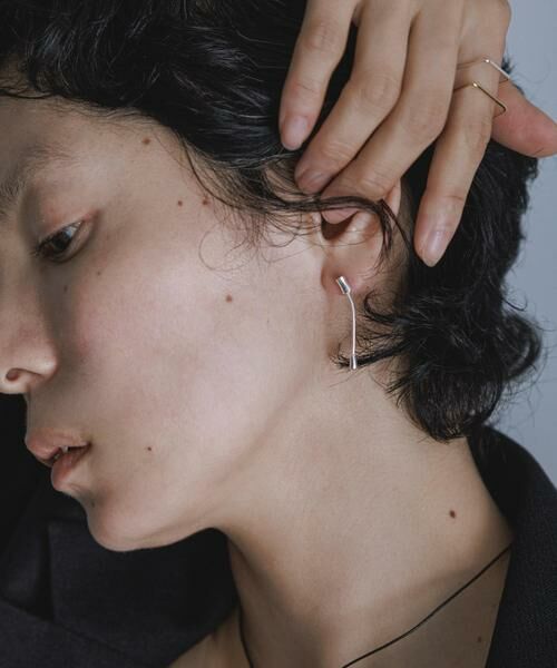 SMELLY / スメリー ピアス・イヤリング | SMELLY so’　minimal bar chain pierce | 詳細2