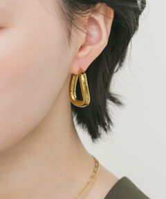 SMELLY / スメリー ピアス・イヤリング | ステンレスニュアンスカーブボリュームピアス