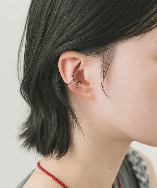 SMELLY / スメリー ピアス・イヤリング | ステンレスニュアンスカーブラインイヤカフ | 詳細1