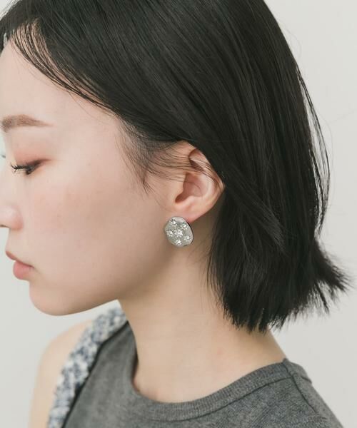 SMELLY / スメリー ピアス・イヤリング | ニュアンスラウンドビジューイヤリング | 詳細3