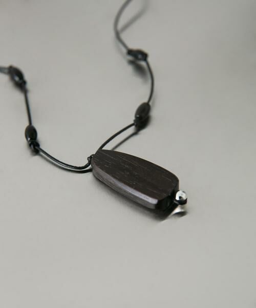 SMELLY / スメリー ネックレス・ペンダント・チョーカー | SMELLY so’　onyx accent wood necklace | 詳細1
