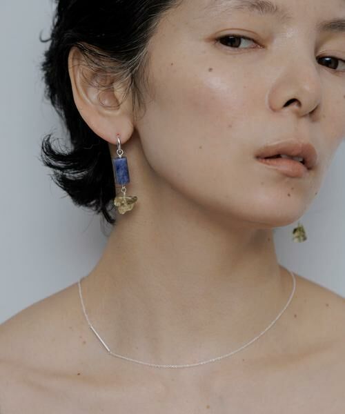 SMELLY / スメリー ピアス・イヤリング | SMELLY so’　sodalite cylinder pierce | 詳細1