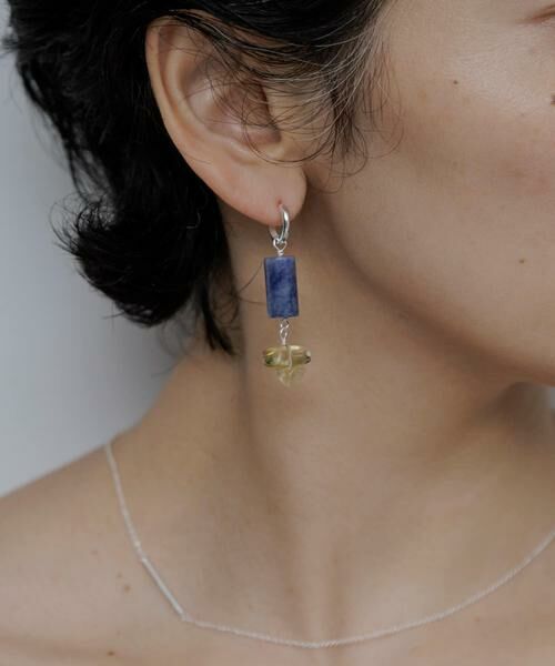 SMELLY / スメリー ピアス・イヤリング | SMELLY so’　sodalite cylinder pierce（シルバー系その他）