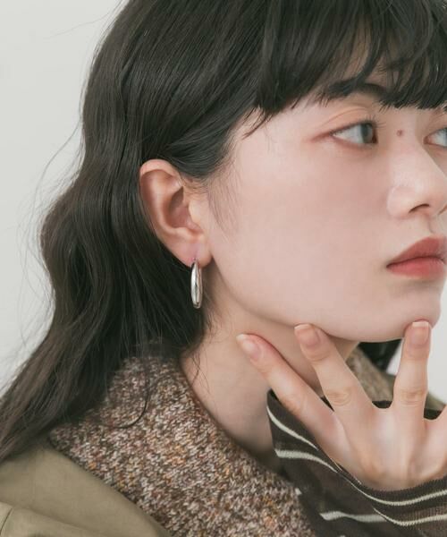 SMELLY / スメリー ピアス・イヤリング | ステンレスニュアンスオーバルピアス | 詳細3