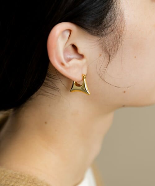 ＊＊SMELLY / スメリー ピアス・イヤリング | プックリシカクメタルピアス（GLD）