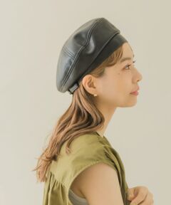 フェイクレザーバックルベレー