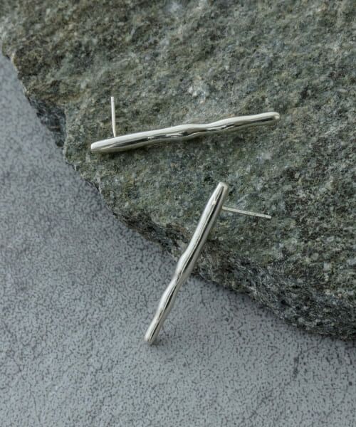 ＊＊SMELLY / スメリー ピアス・イヤリング | so’　long bar pierce（SLV）