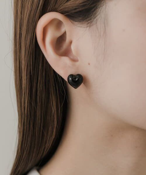 セール】 ガラスハートピアス （ピアス・イヤリング