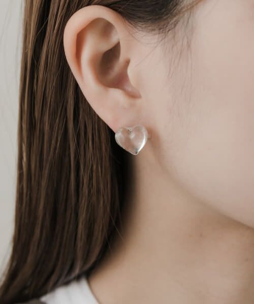 セール】 ガラスハートピアス （ピアス・イヤリング