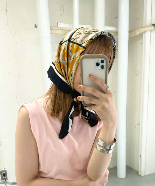 ＊＊SMELLY / スメリー バンダナ・スカーフ | アソートプリントスカーフ（BLK）