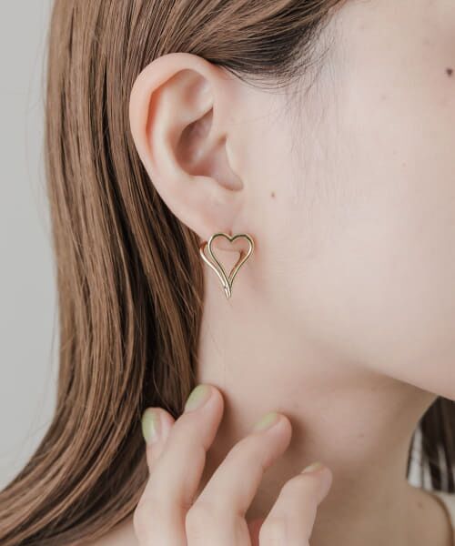 ＊＊SMELLY / スメリー ピアス・イヤリング | メタルハートワンタッチピアス（GLD）