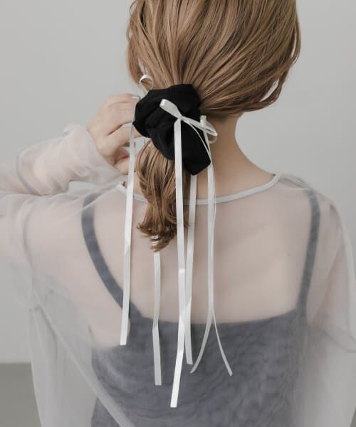 ＊＊SMELLY / スメリー ヘアゴム・シュシュ | サテンリボンボリュームシュシュ（BLK）
