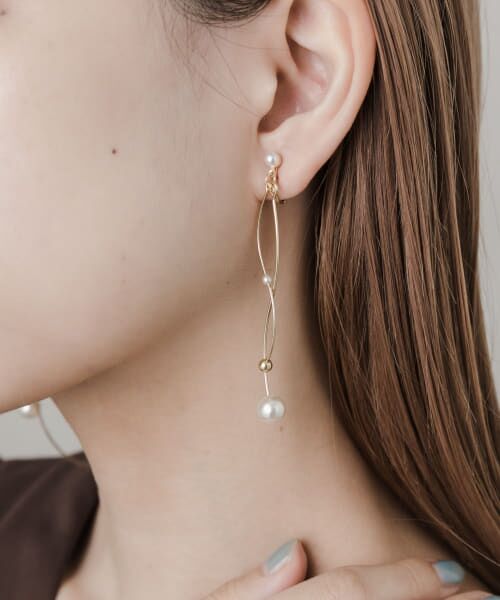 セール】 パールウェーブイヤリング （ピアス・イヤリング