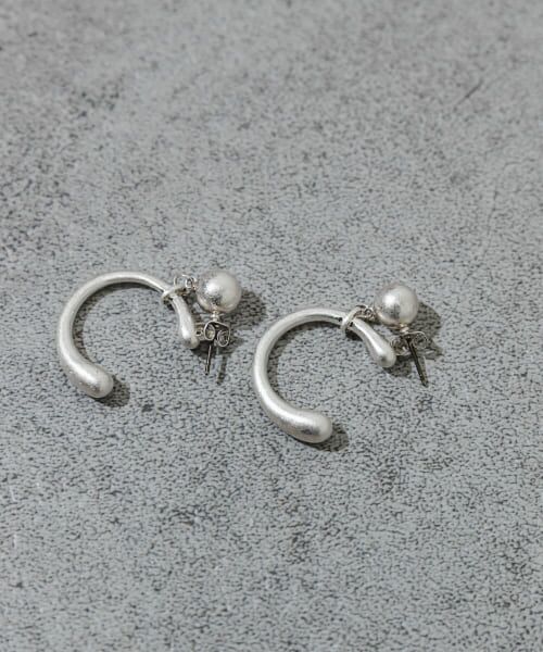 ＊＊SMELLY / スメリー ピアス・イヤリング | ボールニュアンスカーブピアス（SLV）