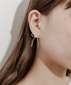 ワイヤーメタルツイストリボンピアス