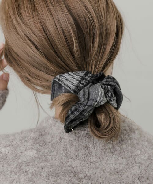 ＊＊SMELLY / スメリー ヘアゴム・シュシュ | チェックボリュームシュシュ（BLK）