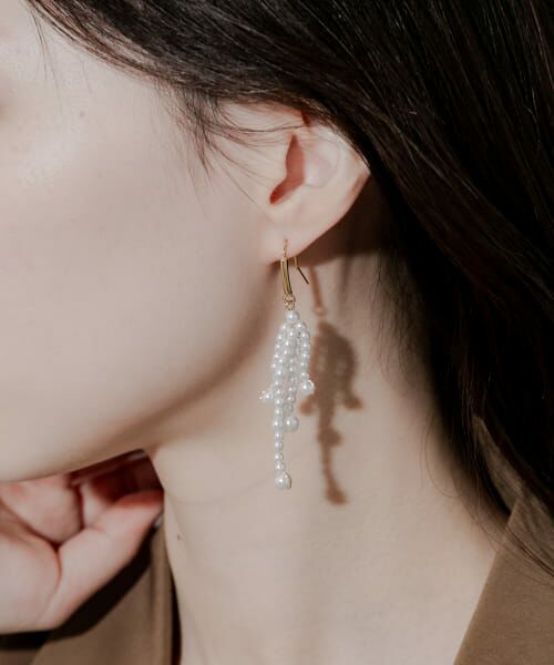 ＊＊SMELLY / スメリー ピアス・イヤリング | パールメタルスウェイピアス（IVO）