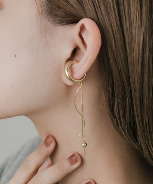 ＊＊SMELLY / スメリー ピアス・イヤリング | チェーンドロップイヤカフ（GLD）