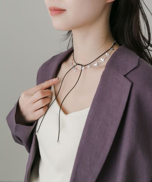 ZARA ラインストーンフラワー チョーカー ネックレス ZARA ラインストーンフラワーチョーカーネックレス - メルカリ