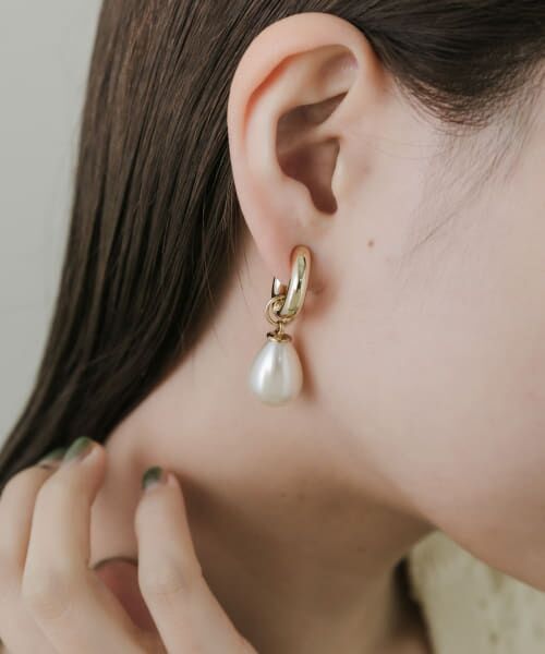 セール】 アシメパールクリップイヤリング （ピアス・イヤリング
