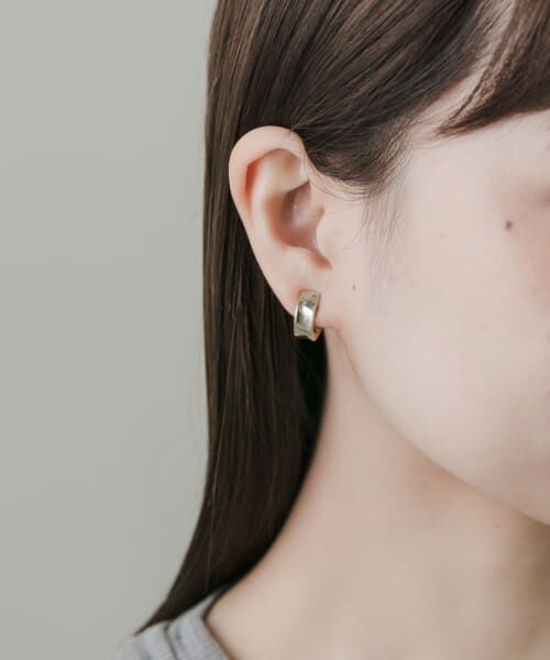 ＊＊SMELLY / スメリー ピアス・イヤリング | メタルフープイヤリング（GLD）