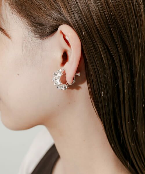 ラブリー♪ハンドメイドピアス(イヤリング)no.407 セール】 メタルフラワーイヤリング （ピアス・イヤリング