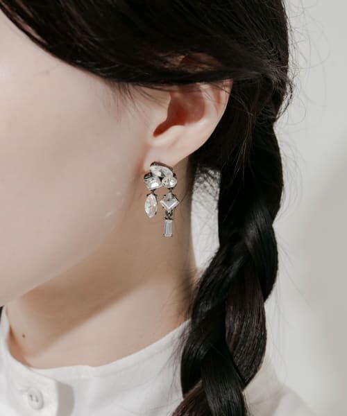 ＊＊SMELLY / スメリー ピアス・イヤリング | ビジュースウィングピアス（CLE）