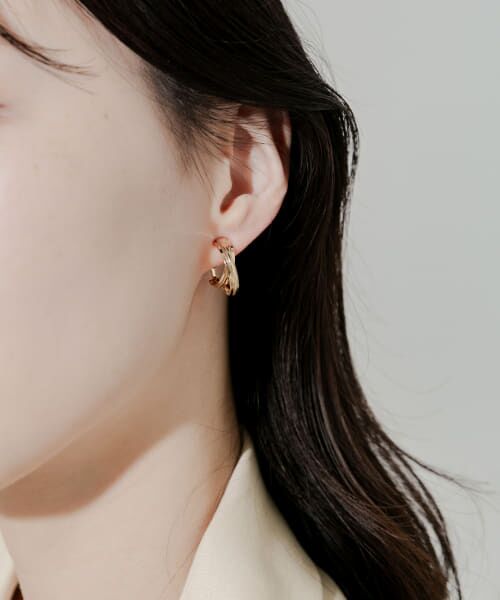 ✨コメントで30%off‼︎ SUMMER SALE ✨ ピアス／イヤリング セール】 ダブルラインフープイヤリング （ピアス・イヤリング