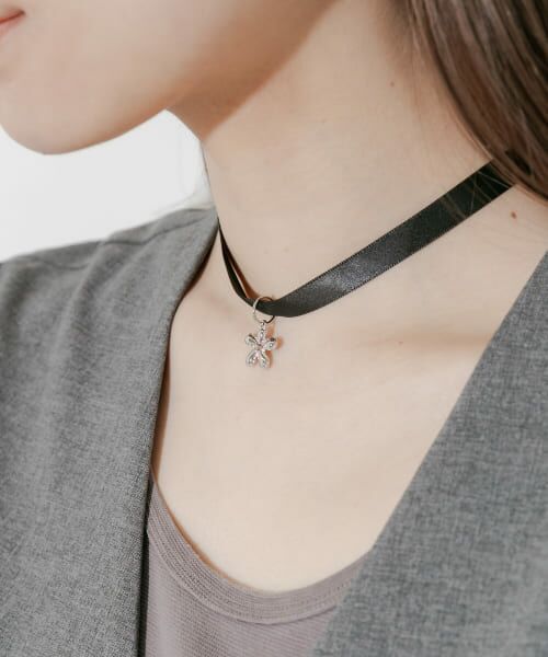 ＊＊SMELLY / スメリー ネックレス・ペンダント・チョーカー | メタルミニフラワーチョーカー（SL/BK）