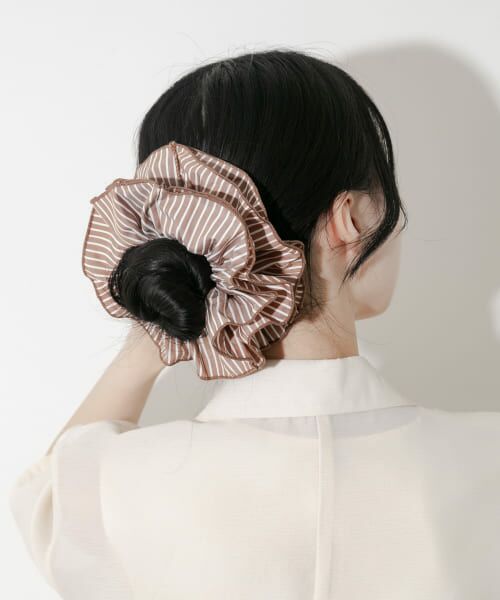 BELLA シュシュ 白ストライプ 新品未使用 カジュアルストライプシュシュ｜ヘアアクセサリー｜韓国