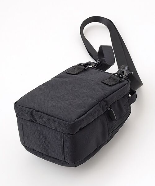 SML / エスエムエル ショルダーバッグ | LAMINE　COMPACT SHOULDER BAG | 詳細4