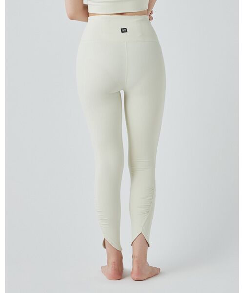 [sn]super.natural / エスエヌ スーパー・ナチュラル その他パンツ | JP ハイライズ ギャザー クロップド タイツ | 詳細2