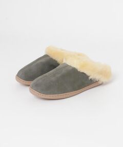 MINNETONKA　SHEEPSKIN MULE