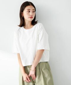 <b>トレンドのクロップド丈Tシャツ</b><br><br>袖口と裾の切りっぱなし風デザインがポイントのクロップド丈Tシャツ。<br>ゆとりのある身幅でリラックスした雰囲気ながらもこなれた印象に。<br>ドライタッチな肌触りのUSAコットンを使用し、暑い時期にも快適にお召いただけます。<br><br><b>POINT</b><br>・バランスの取りやすいクロップド丈<br>・トレンドのデザインで今年らしい印象に<br>・洗濯機でのお洗濯が可能<br><br><b>COORDINATE</b><br>ワイドパンツやスカートなど、ボリュームのあるボトムスと好相性◎<br><br>【2024 Spring/Summer】【24SS】<br><br>※商品画像は、光の当たり具合やパソコンなどの閲覧環境により、実際の色味と異なって見える場合がございます。予めご了承ください。<br>※商品の色味の目安は、商品単体の画像をご参照ください。<br><br><b>▼お気に入り登録のおすすめ▼</b><br>お気に入り登録商品は、マイページにて現在の価格情報や在庫状況の確認が可能です。 <br>お買い物リストの管理に是非ご利用下さい。<br><br><h4 class="material">素材感</h4><br><b class="line-height-120p">透け感 : ややあり(オフ, ピンク)<br>伸縮性 : ややあり<br>裏地 : なし<br>光沢 : なし<br>ポケット : なし</b>