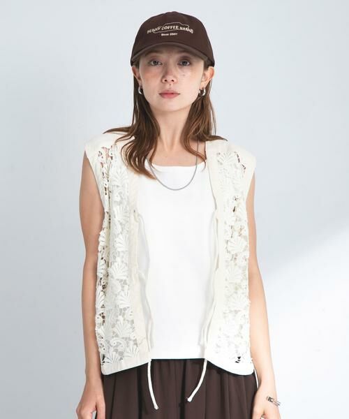 Sonny Label / サニーレーベル ベスト | ボタニカルモチーフレースベスト | 詳細1