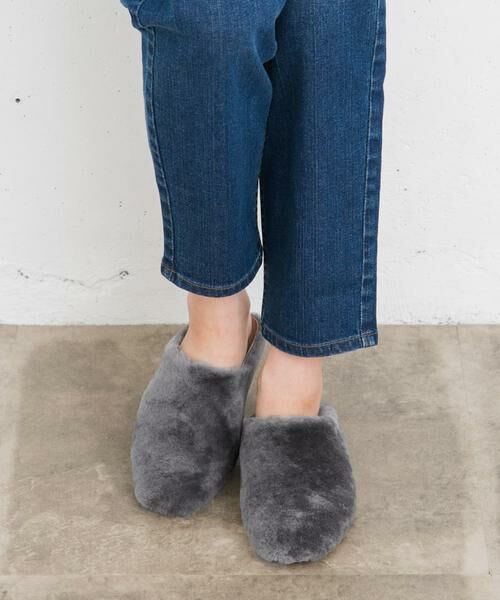 Sonny Label/サニーレーベル CORSO ROMA, 9 ファーサンダル∴ グレー 38 Sonny Label/サニーレーベル CORSO ROMA, 9 ファーサンダル∴ グレー 38