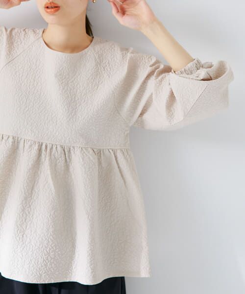 ＊＊Sonny Label / サニーレーベル シャツ・ブラウス | ふくれジャガードペプラムブラウス（ベージュ）