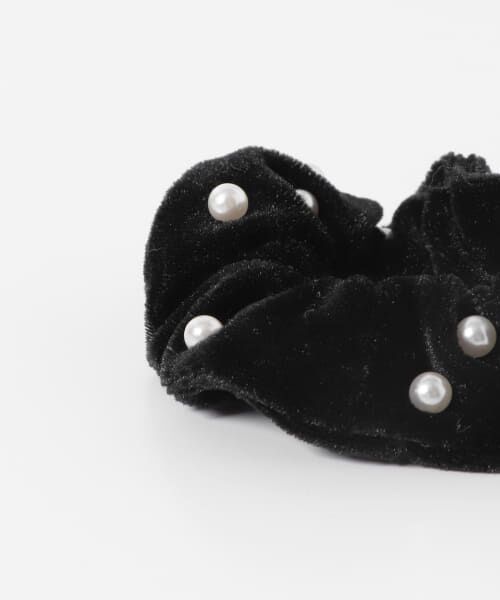 セール】 パール付きシュシュ （ヘアゴム・シュシュ