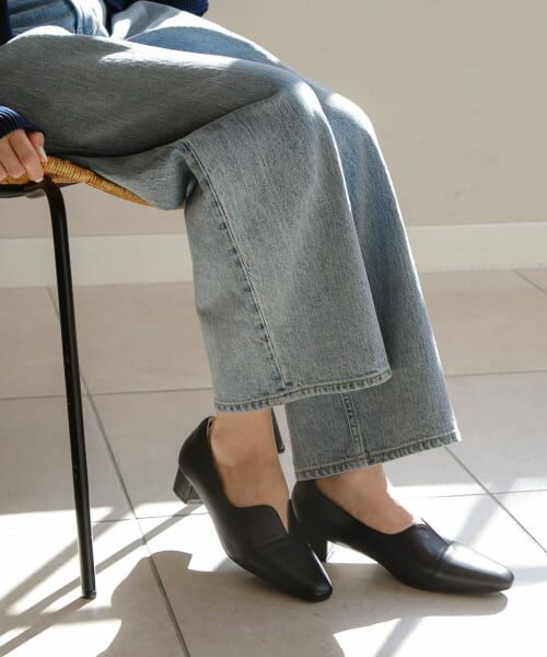 ＊＊Sonny Label / サニーレーベル パンプス | Vカットローヒールパンプス（ブラック）