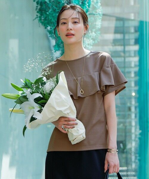 S size ONWARD(小さいサイズ) / エスサイズオンワード カットソー | 【前後着用・UVケア・洗える】2WAYジョーゼットジャージーフリル カットソー（モカ）