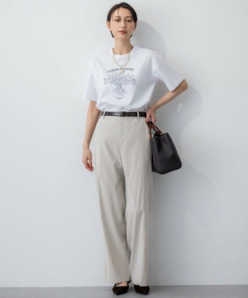 S size ONWARD(小さいサイズ) / エスサイズオンワード カットソー | 【洗える】JANE PACKERコラボ フラワー刺繍 Tシャツ | 詳細1