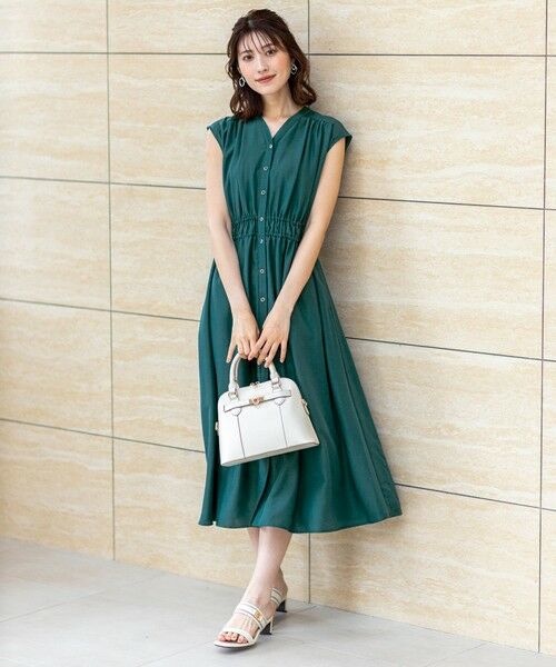 未使用級美品✨ケイミー ブルーエレナ ギャザーワンピース 洗える 希少サイズ15 未使用級美品✨ケイミー ブルーエレナ ギャザーワンピース 洗える 希少