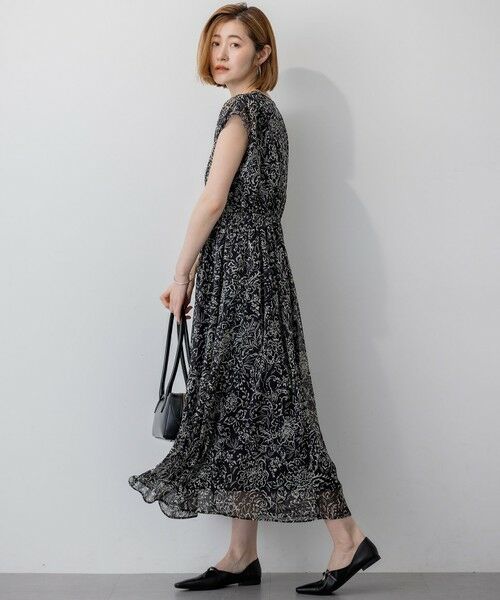 S size ONWARD(小さいサイズ) / エスサイズオンワード ロング・マキシ丈ワンピース | 【洗える】アンティークフラワープリント ワンピース | 詳細1